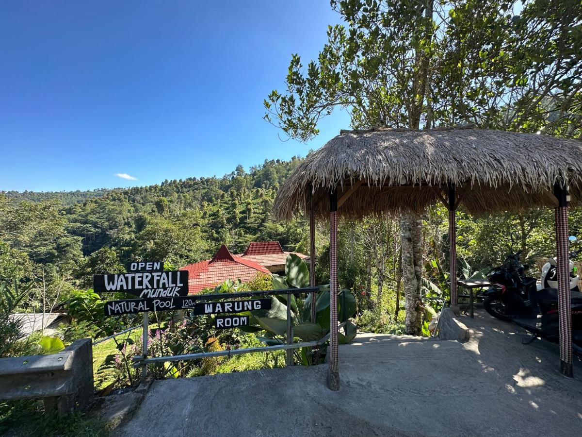 Munduk Tutub Waterfall View Luaran gambar