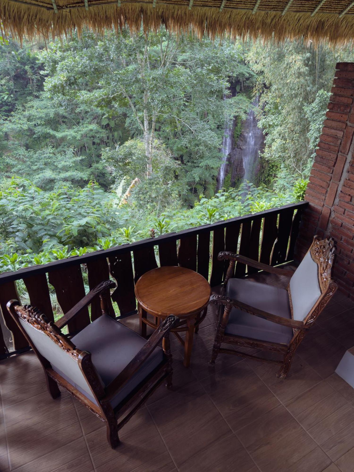 Munduk Tutub Waterfall View Luaran gambar